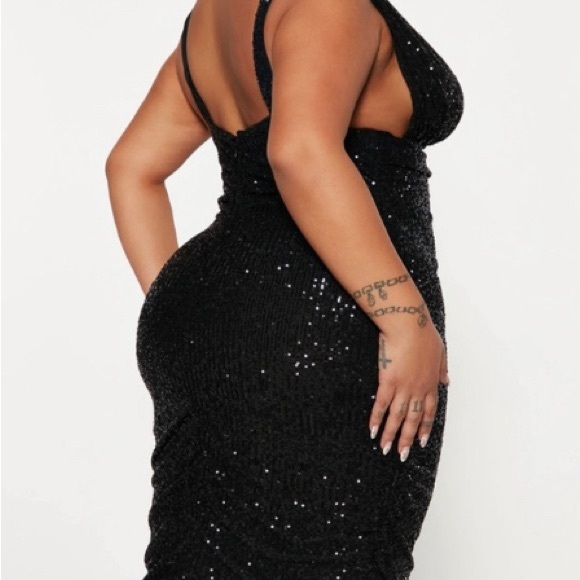 Black sequin dress 1X - Picture 2 of 13